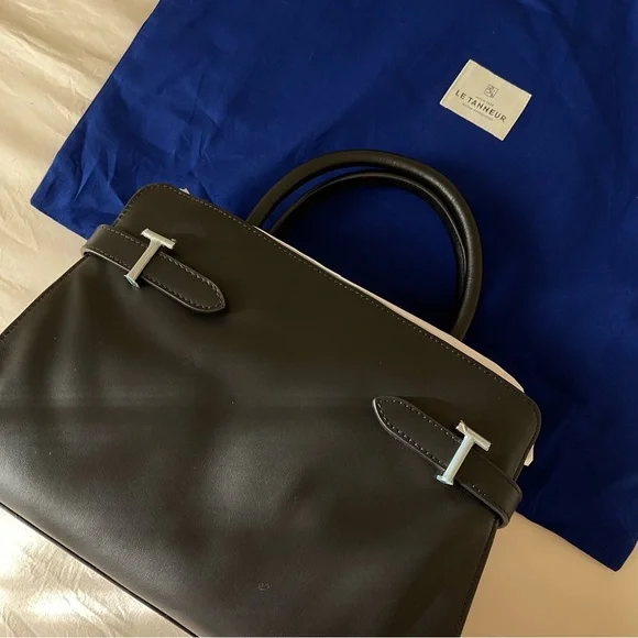 Brand New- Le Tanneur Emie Medium Handbag in Smooth Leather 🖤✨ - Picture 11 of 16